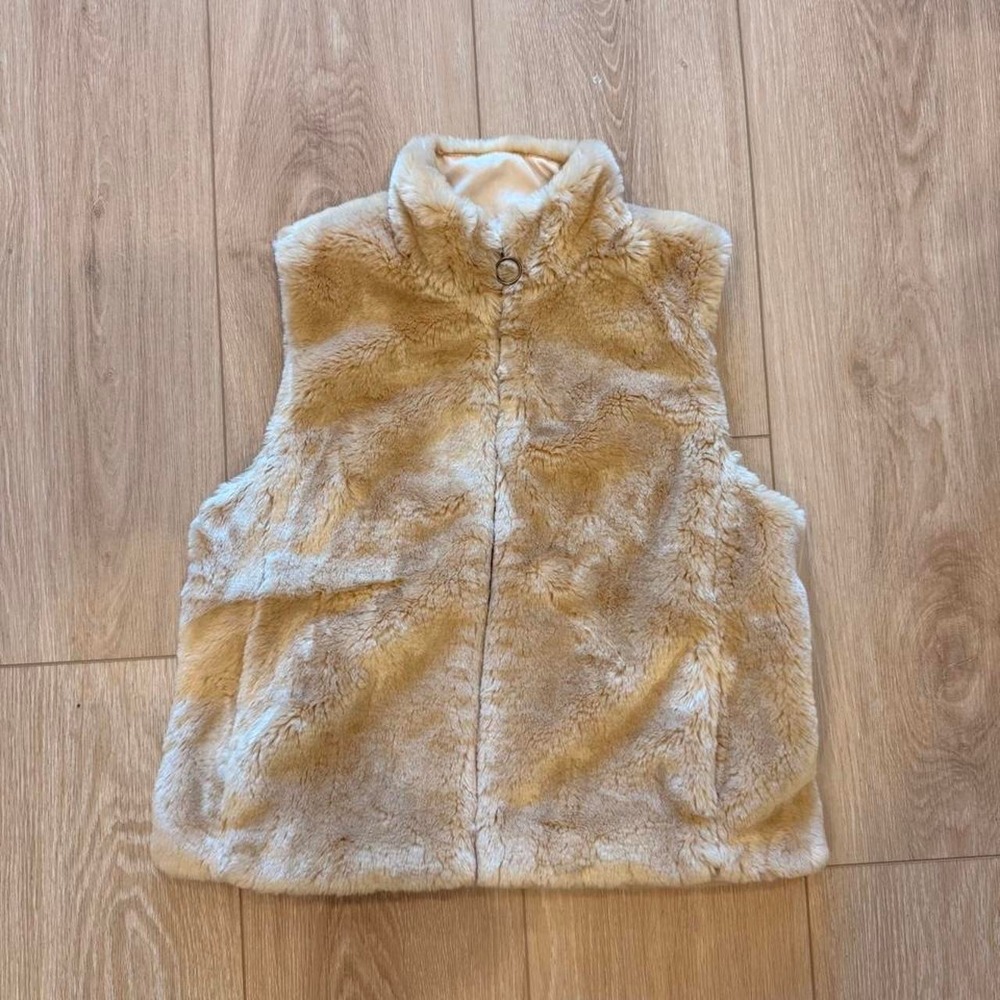 Vintage ANN TAYLOR LOFT Beige Cream Tan Furry Teddy Faux Fur Sleeveless Vest